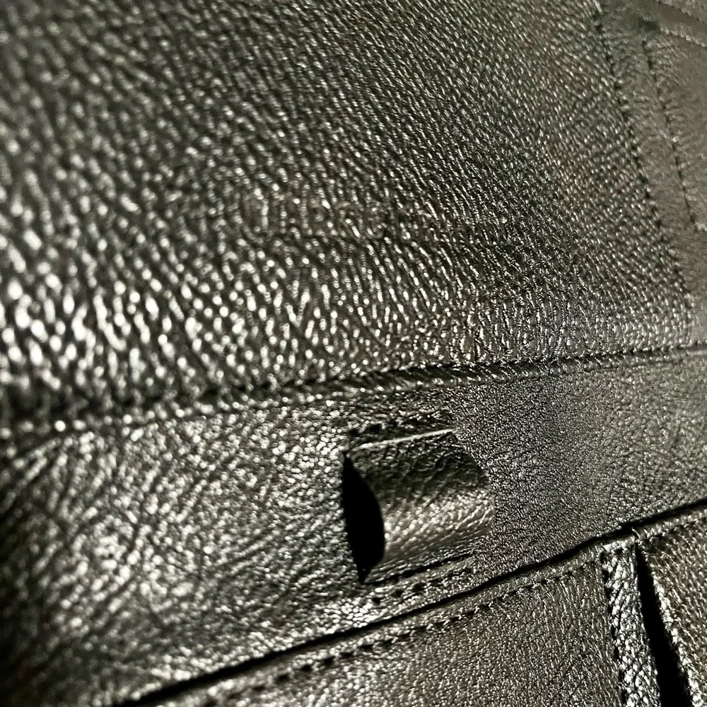 Mark & Graham pebble grain leather sleeve with many compartments